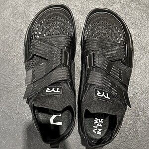 Amazing TYR Dropzero Lifter Shoes Black Men's 10.5/ Women’s 12